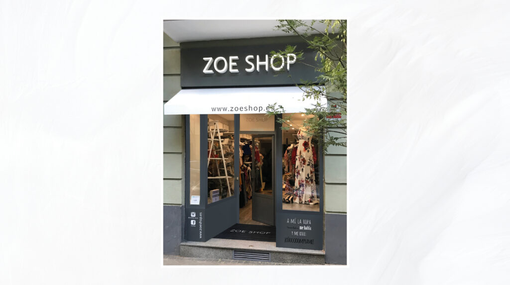 Rótulo & Toldo Zoe Shop